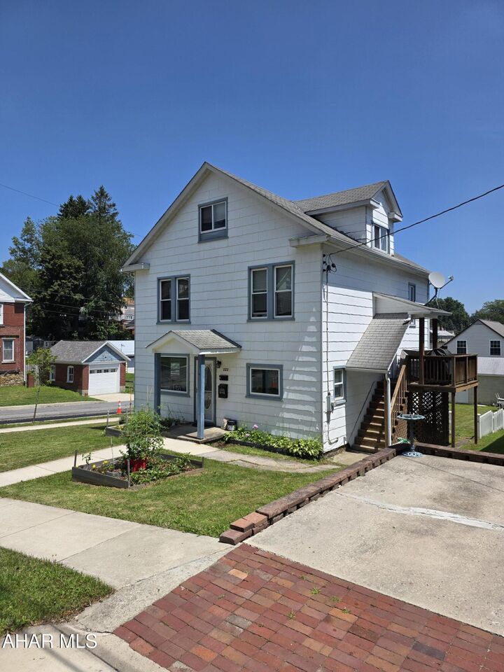Property Photo:  222 N Caroline Street  PA 15931 