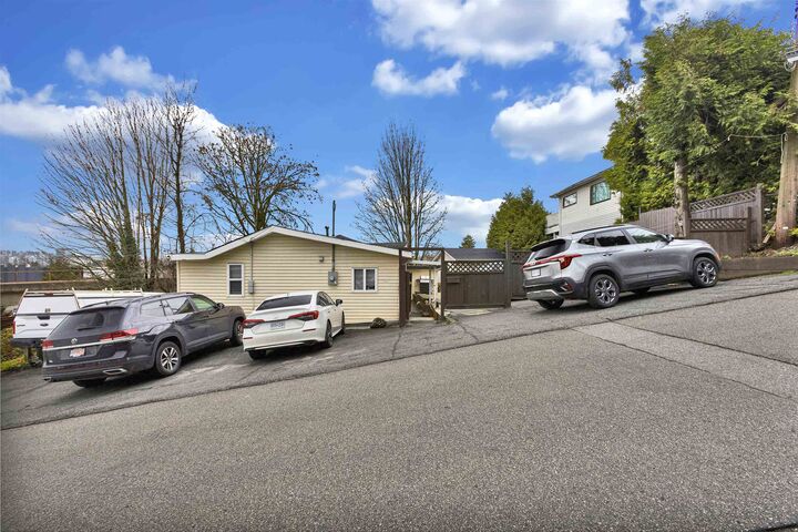 12943 112 Avenue — photo 1