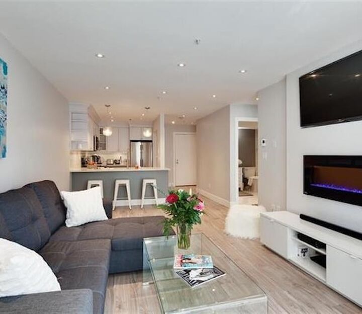 Property Photo:  921 Thurlow Street  BC V6E 1W3 