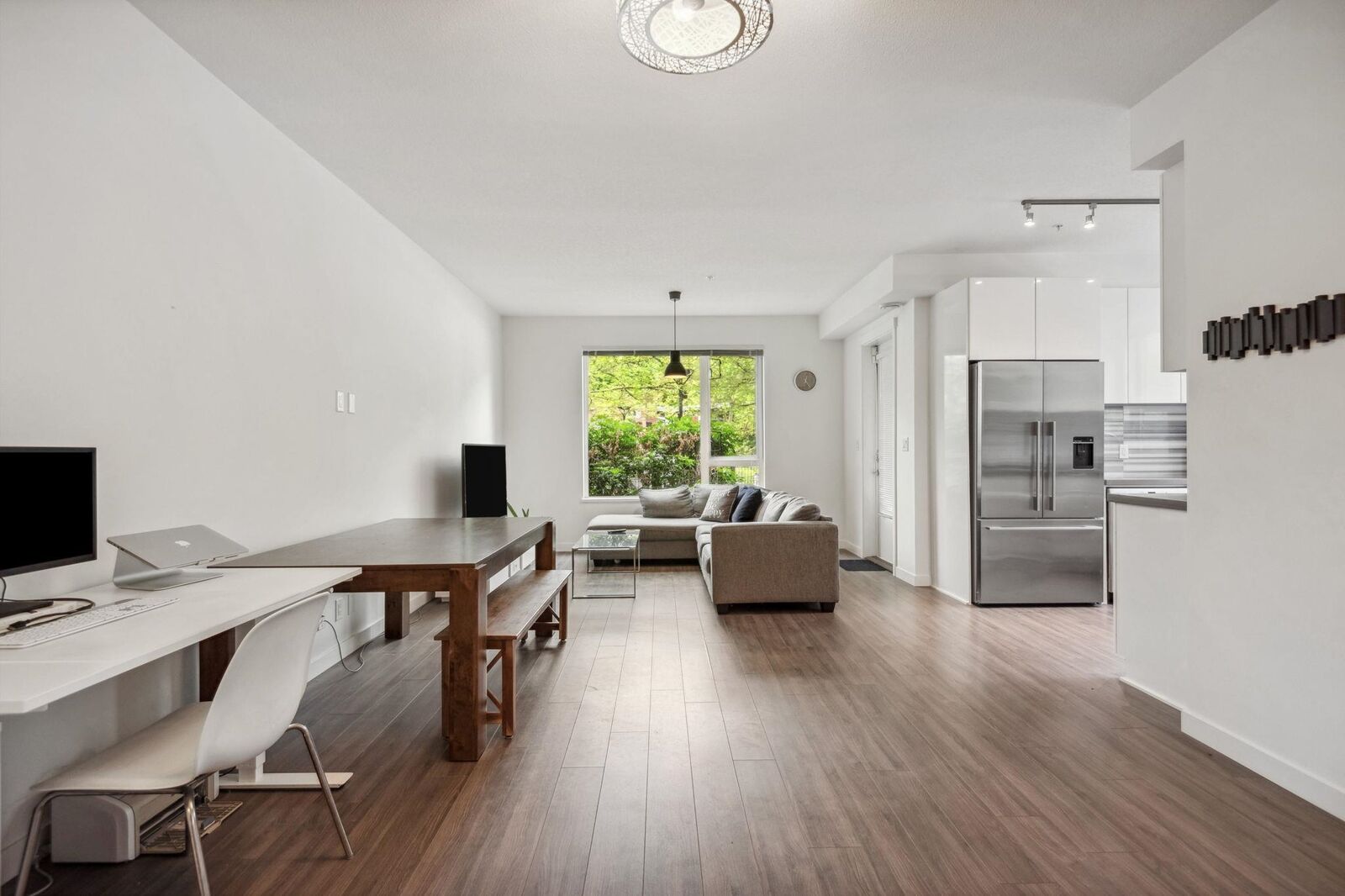 Property Photo: 3138 Riverwalk Avenue 107 BC V5S 0A6