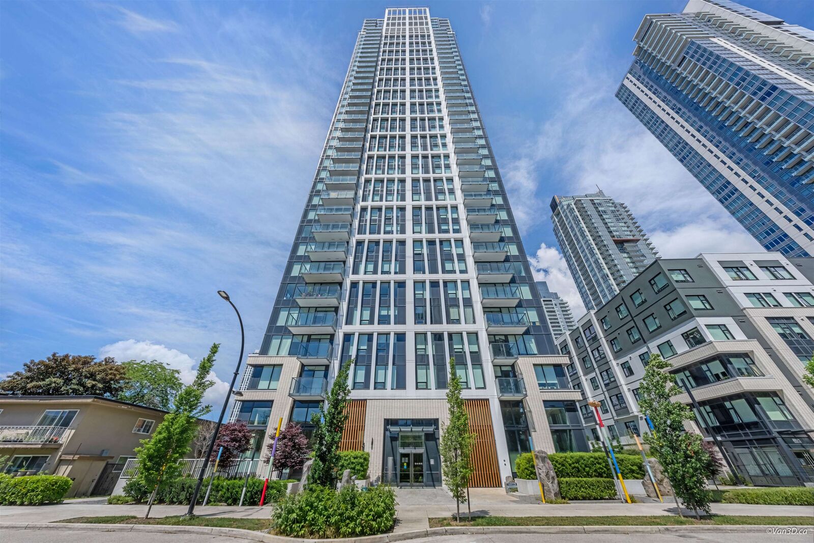Property Photo:  6537 Telford Avenue 602  BC V5H 0K9 