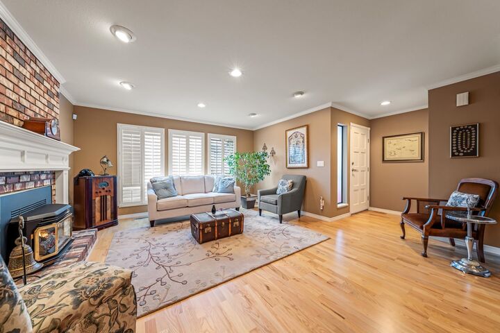 Property Photo: 3162 Oxford Street BC V3B 4C5