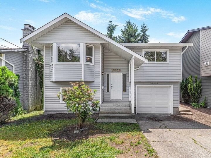 19828 68 Avenue — photo 1
