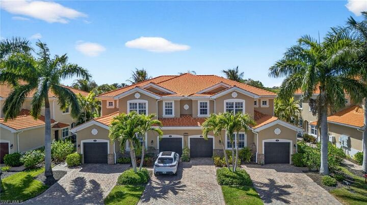 Property Photo:  28004 Sosta Ln 2  FL 34135 