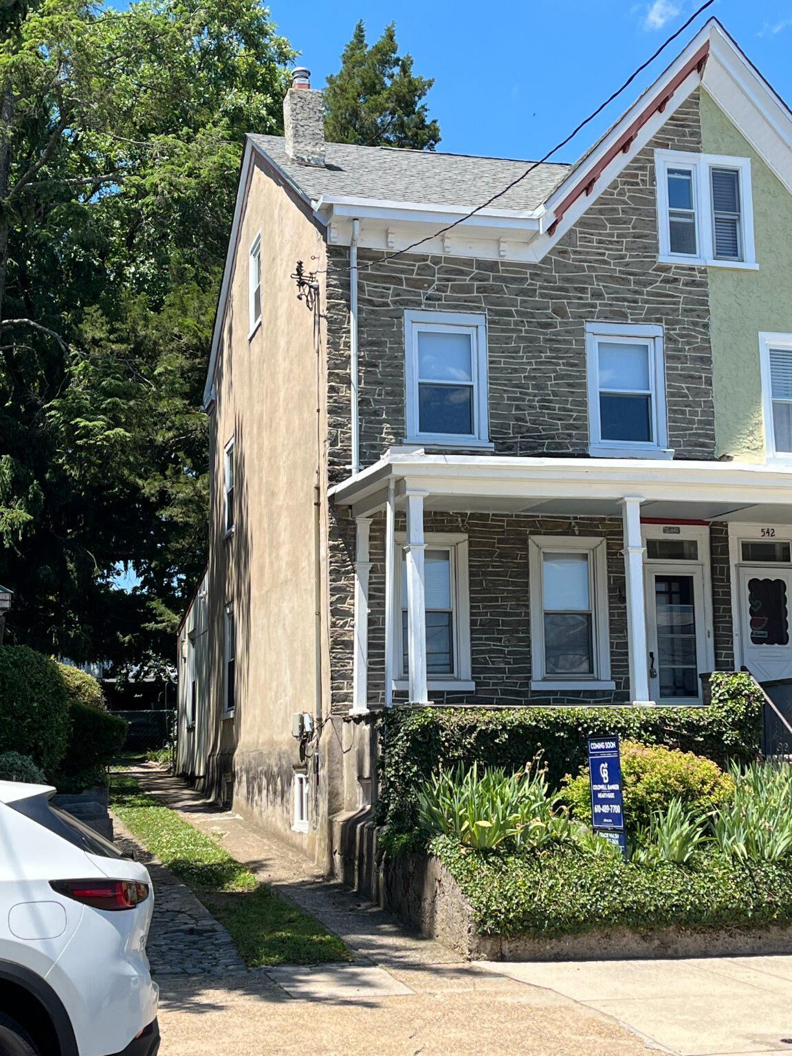 Property Photo:  540 Dupont Street  PA 19128 