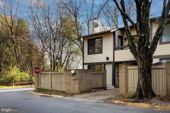 Property Photo: 9400 Walburg Way MD 20886