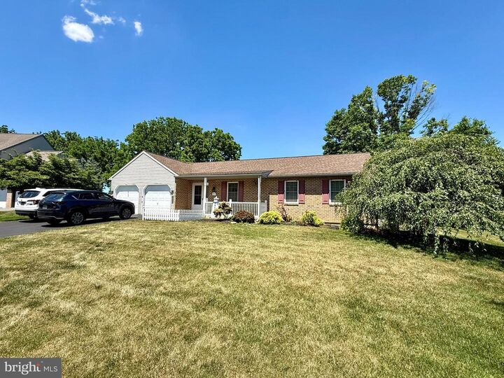 Property Photo: 304 W Walnut Tree Drive PA 19510