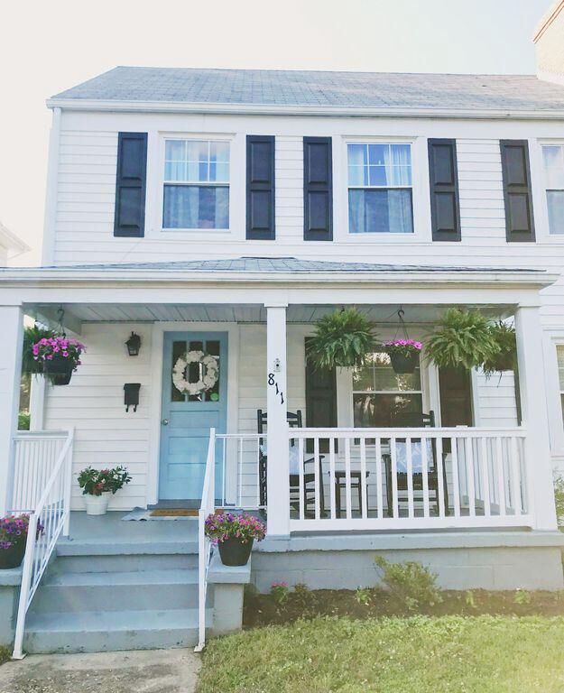 Property Photo:  811 Charlotte Street  VA 22401 