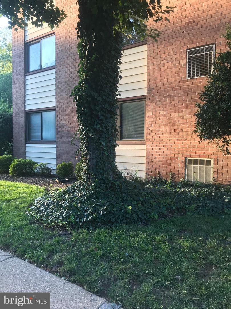 Property Photo: 10724 West Drive 101 VA 22030