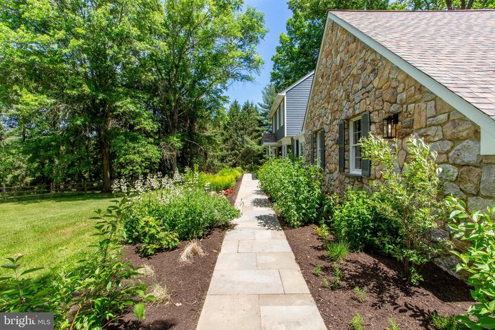 Property Photo:  2752 N Sugan Road  PA 18938 
