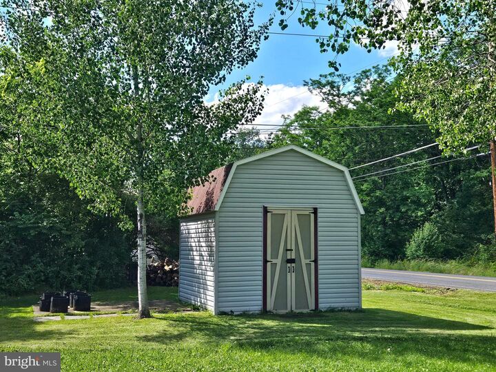 Property Photo: 2204 W 12th Street PA 16686