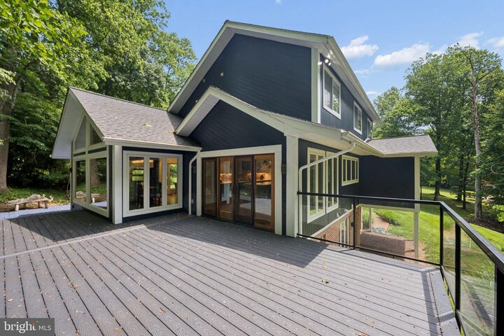 Property Photo:  18 Woodward Court  MD 21136 