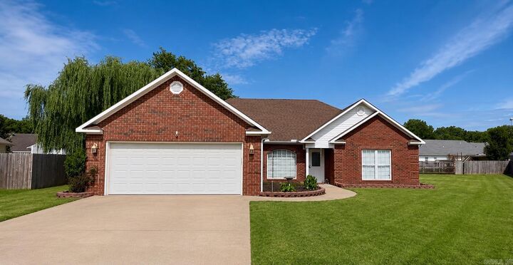 Property Photo: 3300 Jeridon Cove AR 72404