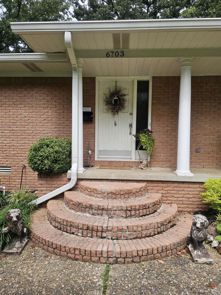 Property Photo: 6703 Incas Drive AR 72116