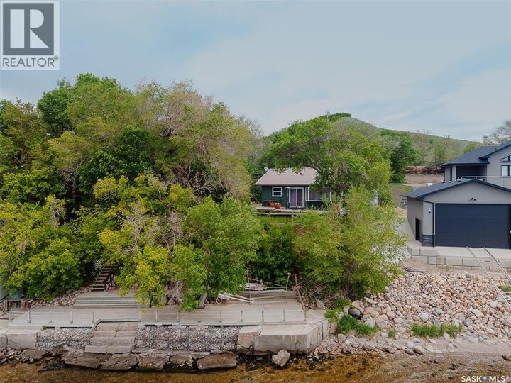 Property Photo:  512 Fort San Road  SK S0G 1S0 