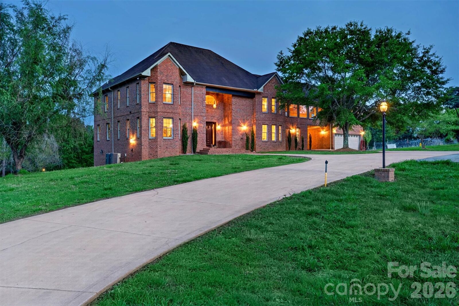 Property Photo: 502 Hickory Hollow Road SC 29349