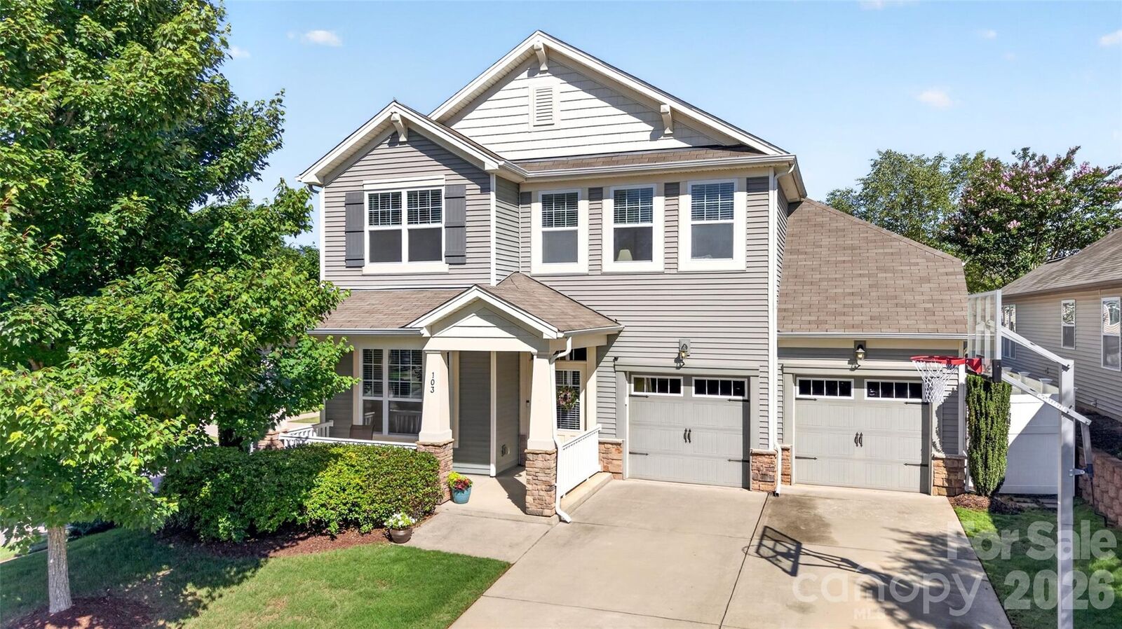 Property Photo: 103 Cranbrook Lane NC 28117