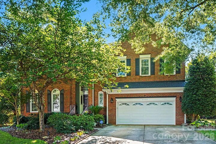 Property Photo:  8903 Snapfinger Court  NC 28173 
