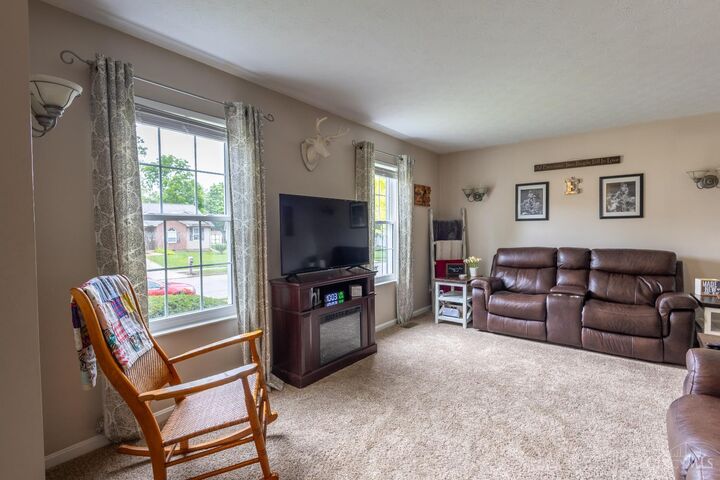 Property Photo: 1599 Woodside Drive OH 45177