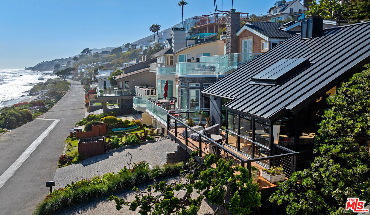 Property Photo:  31649 Sea Level Dr  CA 90265 