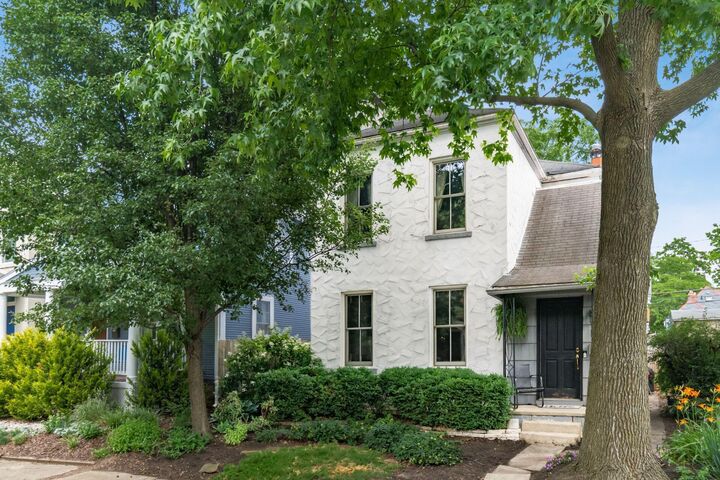 Property Photo: 1070 Mount Pleasant Avenue OH 43201