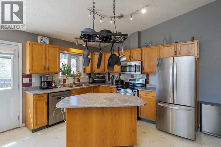 Property Photo: 1467 Village Avenue BC V2L 5P3