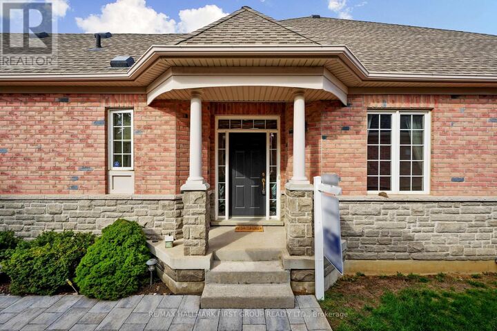 Property Photo:  3 Potts Lane  ON L1A 0A4 