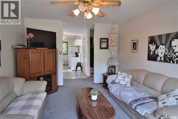 Property Photo: 1570 4th Street E SK S6V 6K4