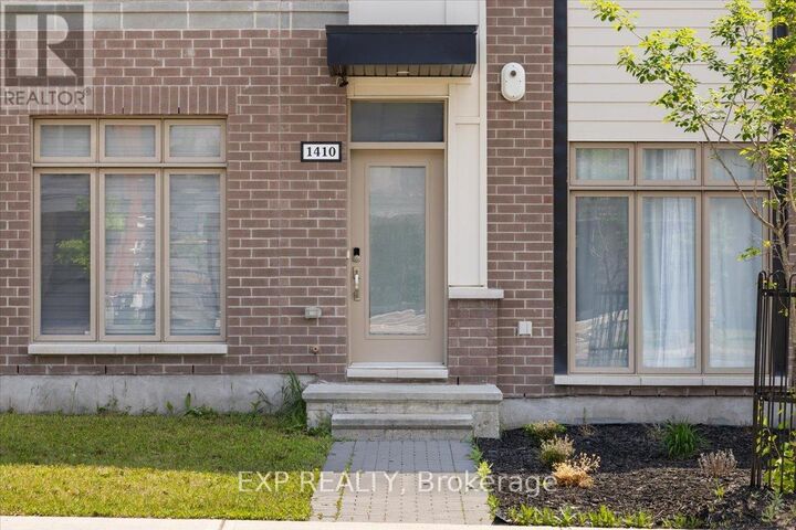 Property Photo:  1410 Hemlock Road  ON K1K 5A8 