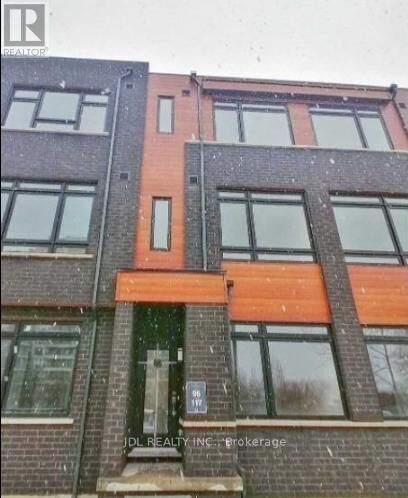 Property Photo:  370 Red Maple Road 117  ON L4C 5T4 