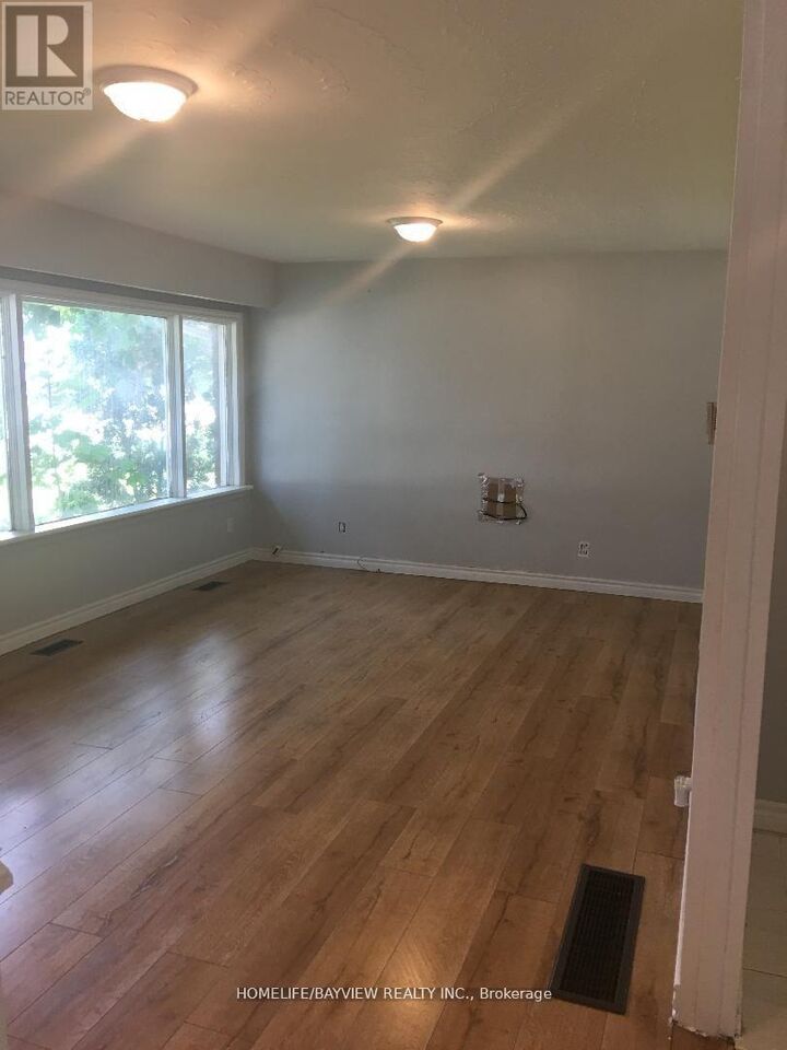 Property Photo: 969 Davis Drive ON L3Y 2R7