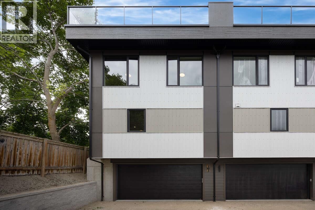 Property Photo: 1506 39A Avenue 4 BC V1Y 7N2
