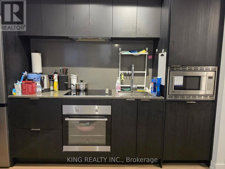 Property Photo:  1 Jarvis Street 531  ON L8R 3J2 