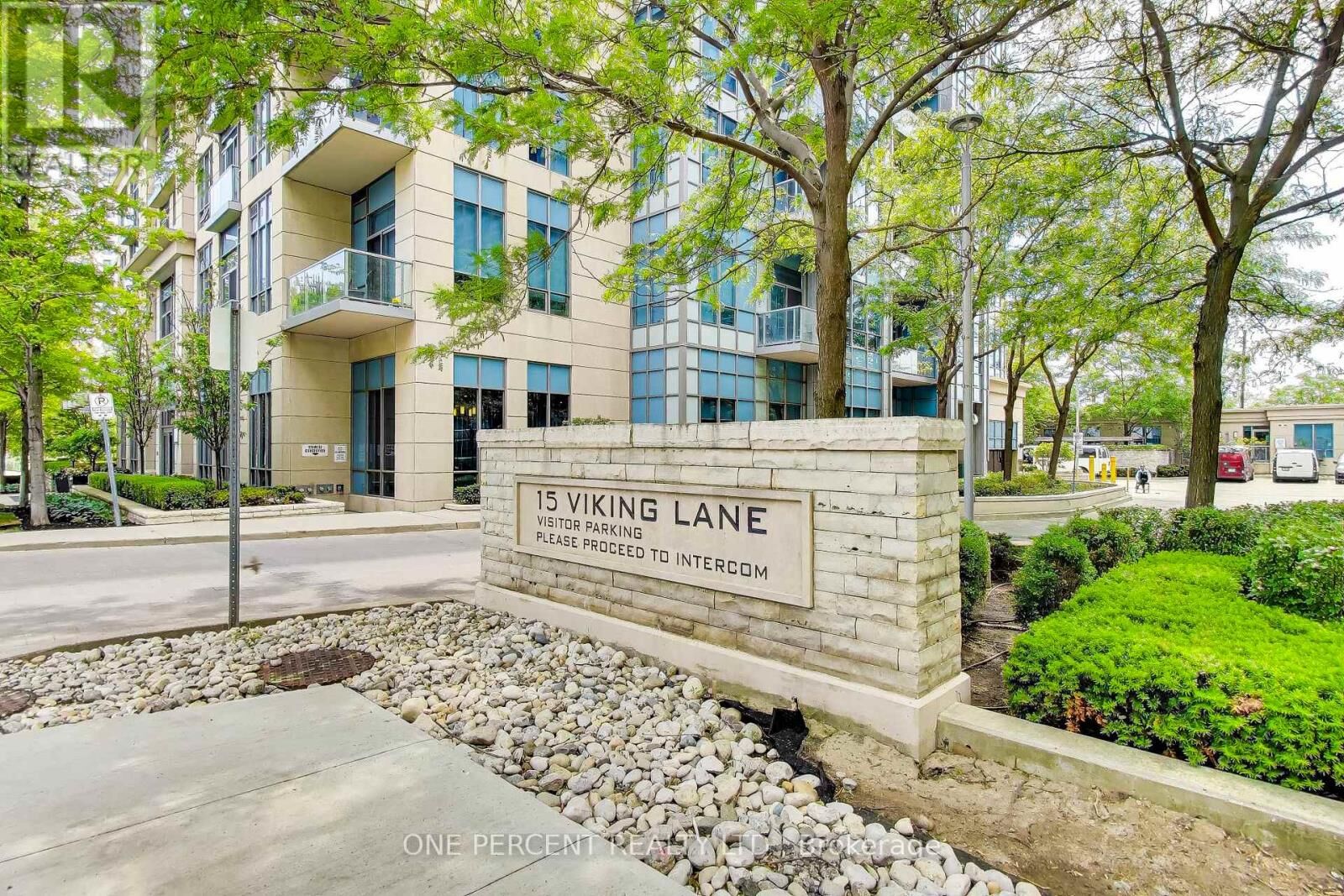 Property Photo:  15 Viking Lane 2606  ON M9B 0A4 