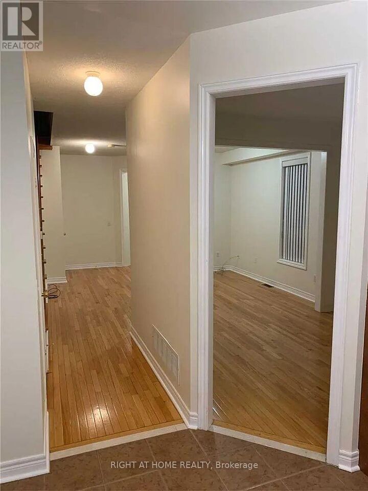 Property Photo:  5617 Raleigh Street  ON L5M 7E4 
