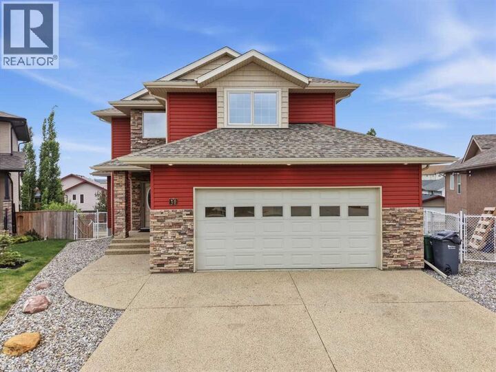 Property Photo: 30 Lawson Close AB T4R 0H4