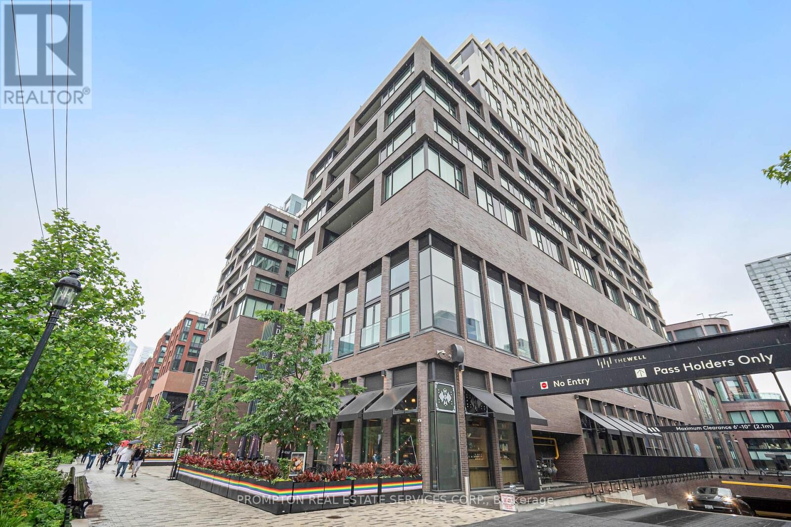 Property Photo:  455 Wellington Street West 908  ON M5J 2R2 