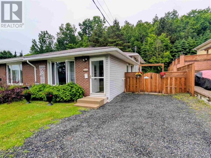 Property Photo: 168B Ottawa Ave ON P5A 2N7
