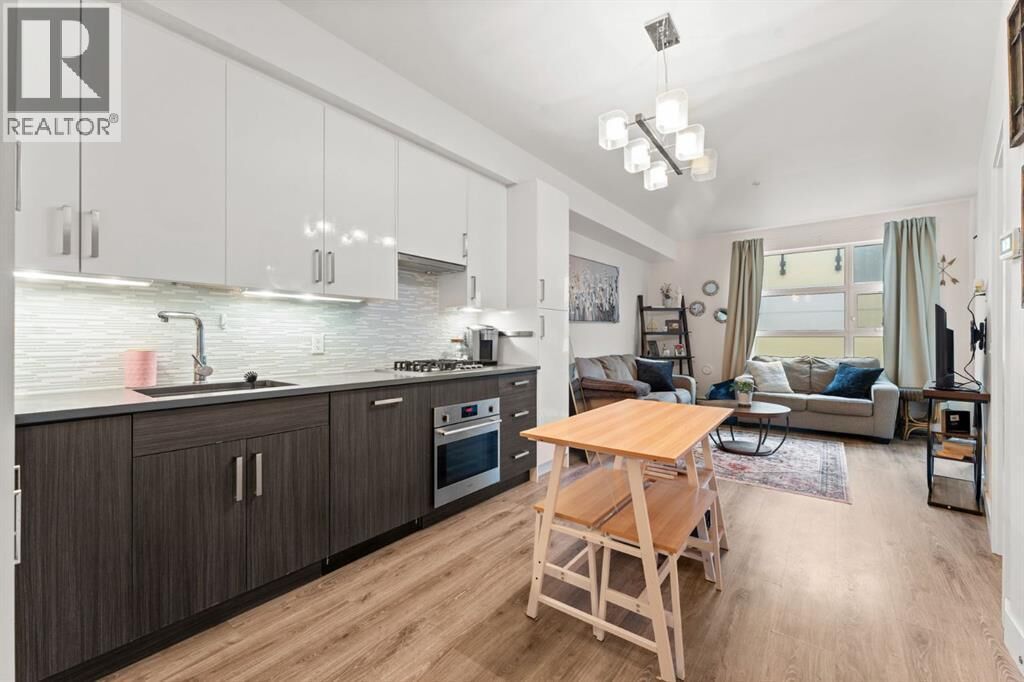 Property Photo: 515 4 Avenue Northeast AB T2E 0J9