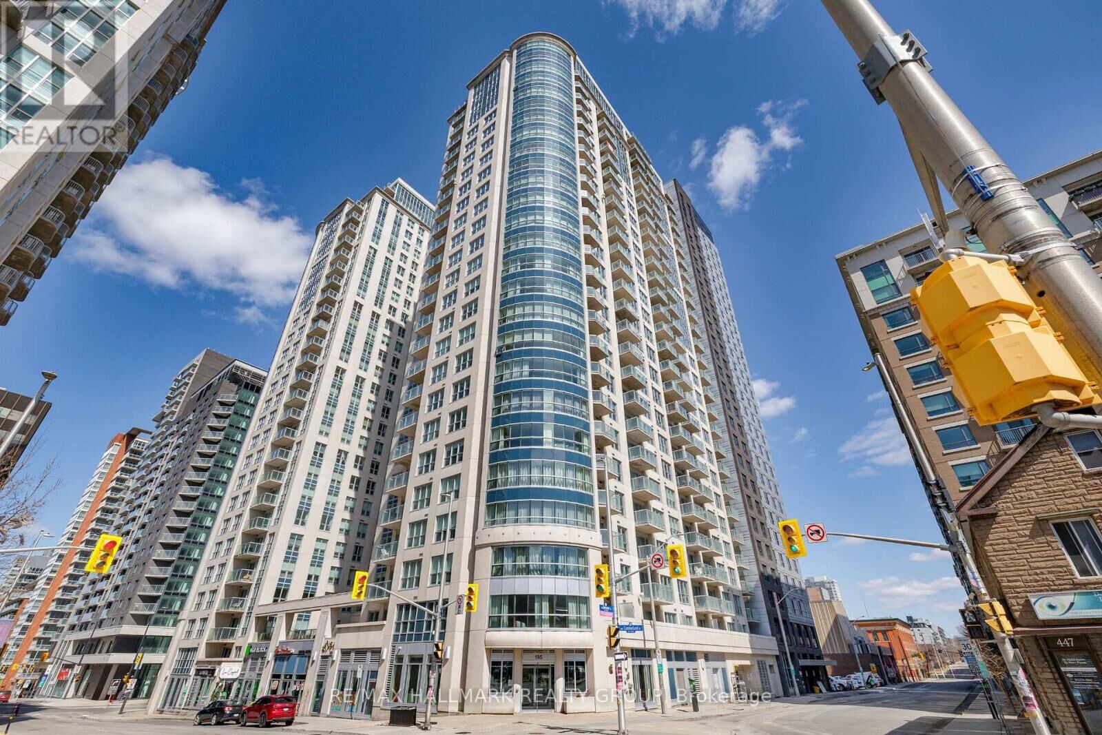 Property Photo: 195 Besserer Street 2106 ON K1N 0B6