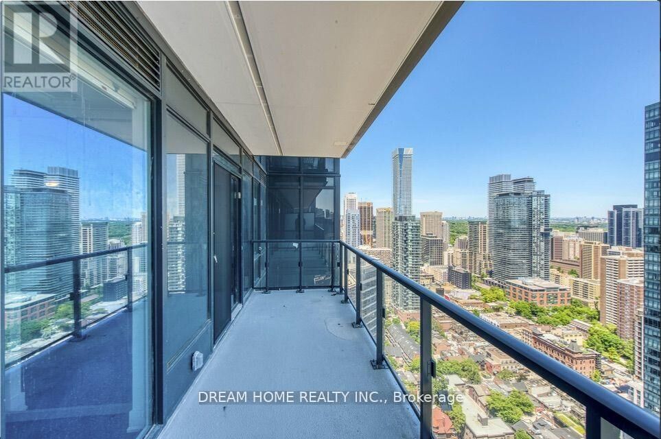 Property Photo:  955 Bay Street 3809 -Room  ON M5S 2A2 