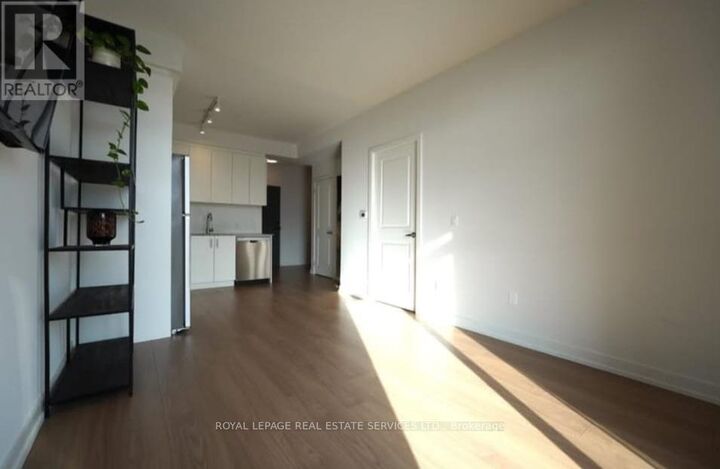 Property Photo:  1010 Dundas Street East 211  ON L1N 2K2 