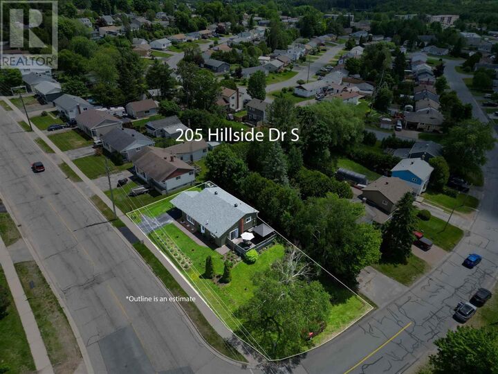 Property Photo: 205 Hillside Dr S ON P5A 1N4