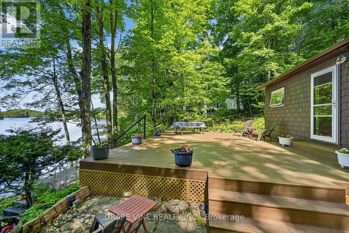 Property Photo:  1010 Firefly Lane  ON K0H 2L0 