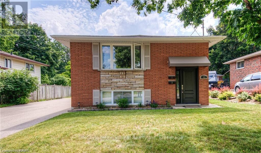 Property Photo: 62 Scenic Drive ON N2A 2P6