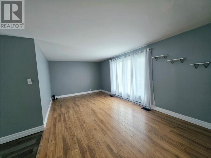 Property Photo: 915 Bartlett Drive NL A2V 2N3