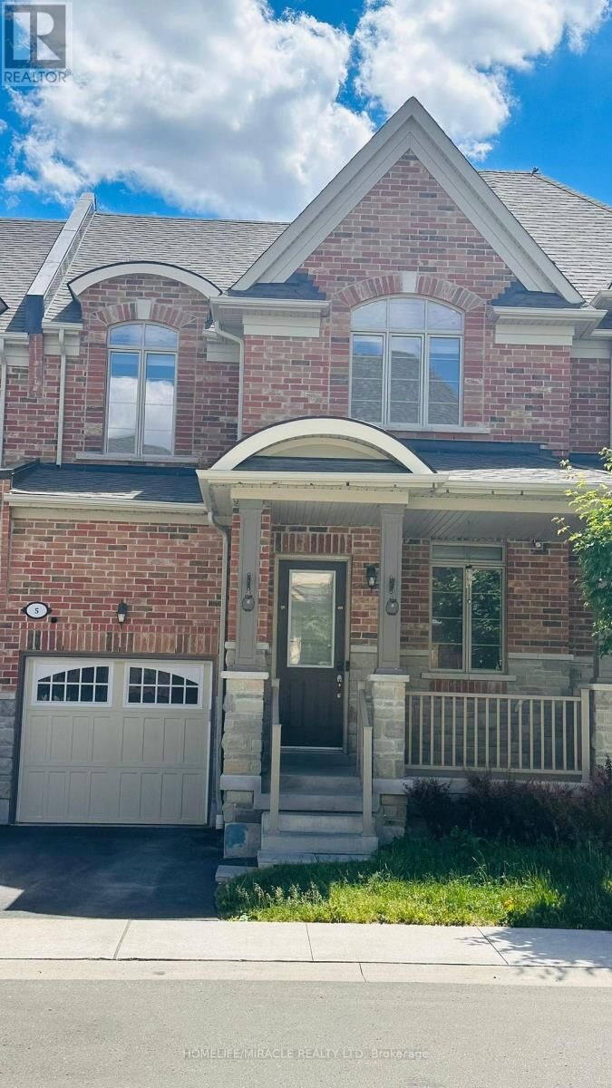 Photo de la propriété:  5 Hardman Lane  ON L1T 0P9 