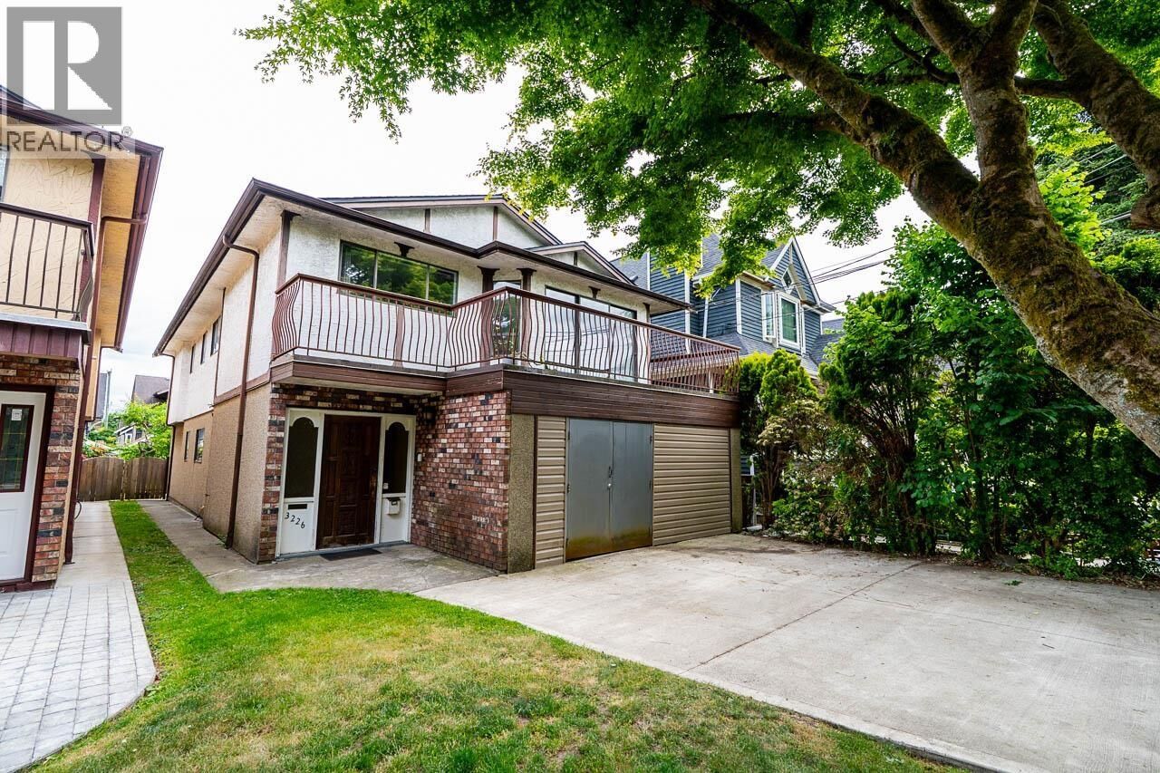 Property Photo:  3226 West 5th Avenue  BC V6K 1V4 
