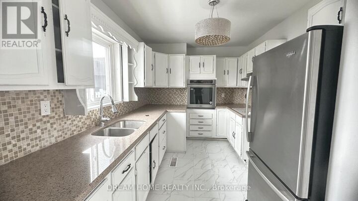 Property Photo: 83 Cornwallis Drive Main ON M1P 1H6