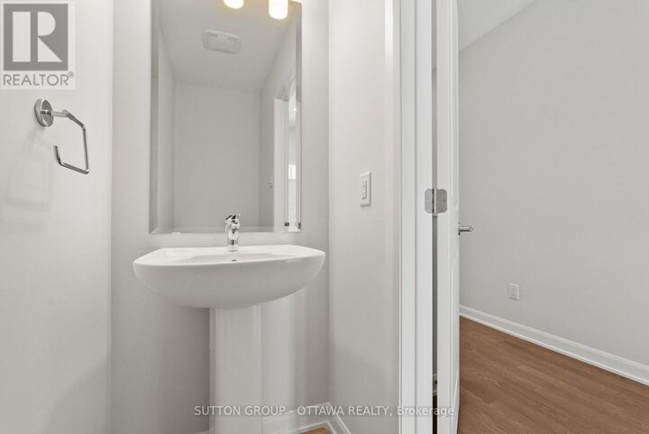 Property Photo:  289 Bankside Way  ON K2J 7M8 